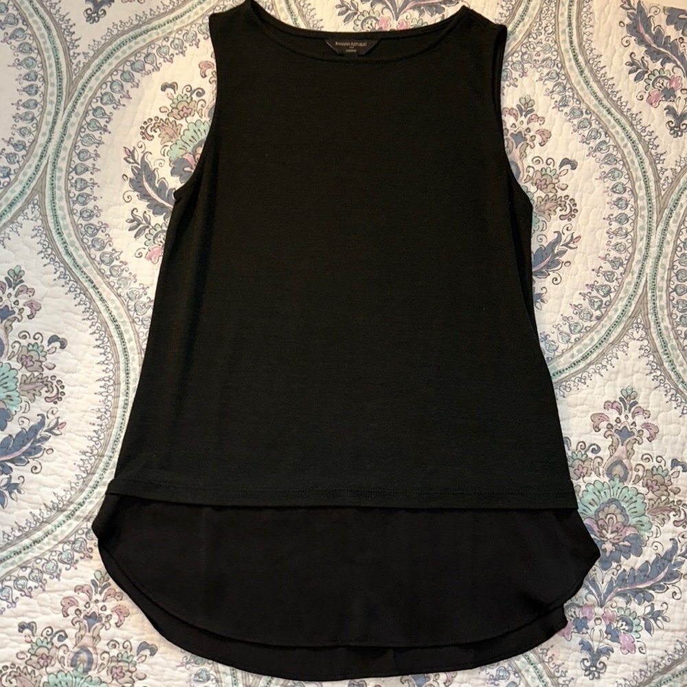 Sleeveless Banana Republic Top